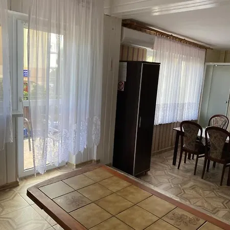 Goscinne Teligi 1 - Adriana