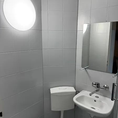 Goscinne Teligi 1 - Adriana *