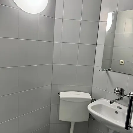 Goscinne Teligi 1 - Adriana מיילנו