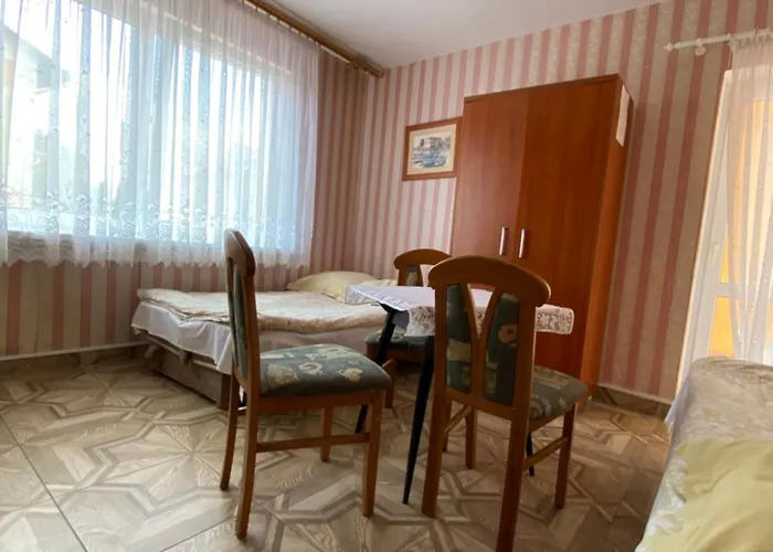 Проживание в семье Goscinne Teligi 1 - Adriana *