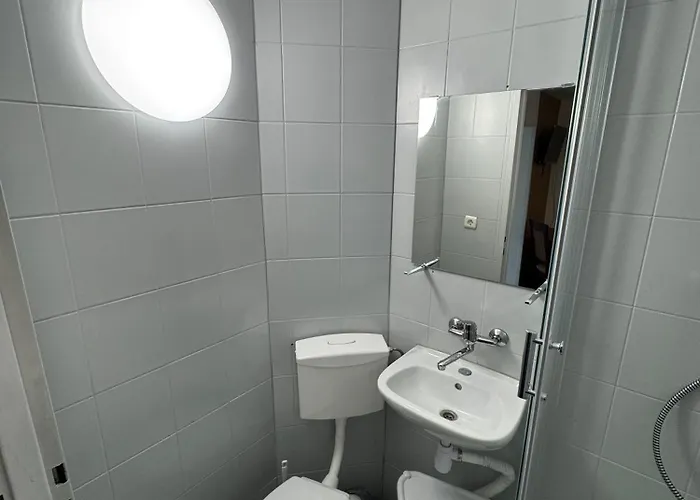 Goscinne Teligi 1 - Adriana * Мельно