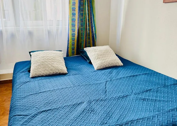 Goscinne Teligi 1 - Adriana